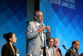 Panel “¿Cómo se contempla la integración de las tecnologías en la  formación inicial de los docentes?”.