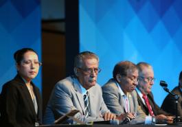 Panel “¿Cómo se contempla la integración de las tecnologías en la  formación inicial de los docentes?”.