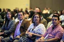 Panel “¿Cómo se contempla la integración de las tecnologías en la  formación inicial de los docentes?”.