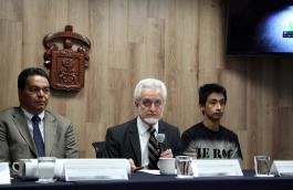 R.P. para hablar sobre el concurso de aparatos y experimentos de física.