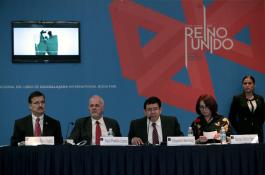 Conferencia de prensa de la FIL para dar a conocer el programa general de actividades 2015