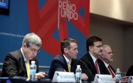 Conferencia de prensa de la FIL para dar a conocer el programa general de actividades 2015