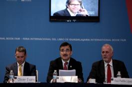 Conferencia de prensa de la FIL para dar a conocer el programa general de actividades 2015