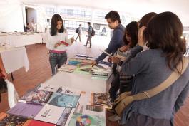 Cobertura V Feria del Libro Planeta-CUCSH 2015 organizada con el apoyo de las editoriales Planeta, Tusquets y Paidós; el Colegio de Jalisco, la Unidad Editorial del CUCSH, el CIESAS Occidente, el Fondo de Cultura Económica y Siglo XXI Editores.