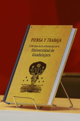 Presentación del libro Piensa y Trabaja