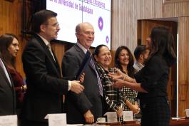Presentación de Política Institucional de Lenguas Extranjeras, inicio de cursos intensivos de inglés del programa Jobs y entrega de certificaciones Cambridge a profesores de inglés de la Red Universitaria.