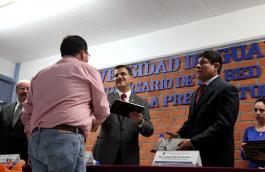 En el marco del 20 aniversario de la Red Universitaria, se entrego Título de propiedad de la Escuela Preparatoria Regional de Chapala