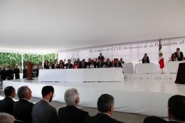 Develan placa conmemorativa en ceremonia en la explanada de la Torre de Especialidades del Hospital "Fray Antonio Alcalde".