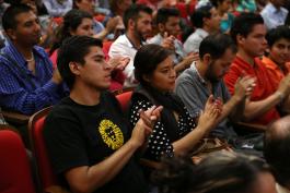 La clase media pierde poder adquisitivo y se empobrece, advierte José de Jesús Loza autor del libro editado por el CUCSH