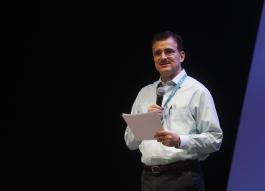Las autoridades de la Casa de Estudio y del gobierno estatal realizaron un recorrido por Campus Party e inauguraron el Pabellón universitario, donde habrá cursos, conferencias y exhibiciones para los jóvenes emprendedores.