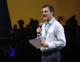 Las autoridades de la Casa de Estudio y del gobierno estatal realizaron un recorrido por Campus Party e inauguraron el Pabellón universitario, donde habrá cursos, conferencias y exhibiciones para los jóvenes emprendedores.