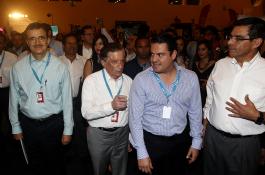 Las autoridades de la Casa de Estudio y del gobierno estatal realizaron un recorrido por Campus Party e inauguraron el Pabellón universitario, donde habrá cursos, conferencias y exhibiciones para los jóvenes emprendedores.