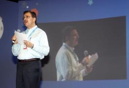 Las autoridades de la Casa de Estudio y del gobierno estatal realizaron un recorrido por Campus Party e inauguraron el Pabellón universitario, donde habrá cursos, conferencias y exhibiciones para los jóvenes emprendedores.