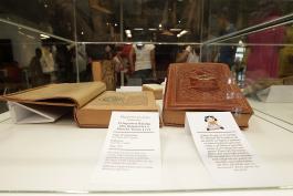 Inauguración de la exposición Del Quijote y otros tesoros de la Biblioteca Pública del Estado de Jalisco “Juan José Arreola”. Preside la maestra Ana María de la O Castellanos, coordinadora del acervo histórico de la BPEJ.
