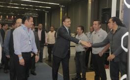 Las autoridades de la Casa de Estudio y del gobierno estatal realizaron un recorrido por Campus Party e inauguraron el Pabellón universitario, donde habrá cursos, conferencias y exhibiciones para los jóvenes emprendedores. En el acto fueron presentados diversos proyectos universitarios y el Rector General invitó a los jóvenes a acudir al stand.