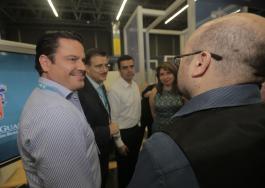 Las autoridades de la Casa de Estudio y del gobierno estatal realizaron un recorrido por Campus Party e inauguraron el Pabellón universitario, donde habrá cursos, conferencias y exhibiciones para los jóvenes emprendedores. En el acto fueron presentados diversos proyectos universitarios y el Rector General invitó a los jóvenes a acudir al stand.