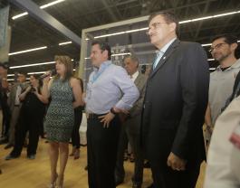 Las autoridades de la Casa de Estudio y del gobierno estatal realizaron un recorrido por Campus Party e inauguraron el Pabellón universitario, donde habrá cursos, conferencias y exhibiciones para los jóvenes emprendedores. En el acto fueron presentados diversos proyectos universitarios y el Rector General invitó a los jóvenes a acudir al stand.