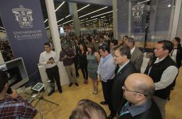 Las autoridades de la Casa de Estudio y del gobierno estatal realizaron un recorrido por Campus Party e inauguraron el Pabellón universitario, donde habrá cursos, conferencias y exhibiciones para los jóvenes emprendedores. En el acto fueron presentados diversos proyectos universitarios y el Rector General invitó a los jóvenes a acudir al stand.
