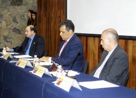 XXII Taller de Derecho Internacional. Mesa  redonda “Derecho internacional humanitario”.Participan: doctor Marcos Pablo Moloeznik Gruer, profesor investigador del CUCSH; maestra Mariana Salazar Albornoz, directora de Derecho Internacional Humanitario de la SRE; doctor  Arturo Villarreal Palos, profesor del CUCSH; doctor Juan Manuel Portilla Gómez, catedrático de la FES Acatlán-UNAM.